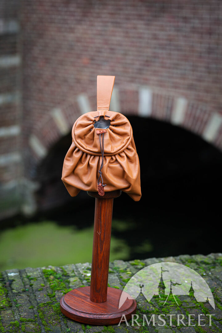 16th century leather ring bag 