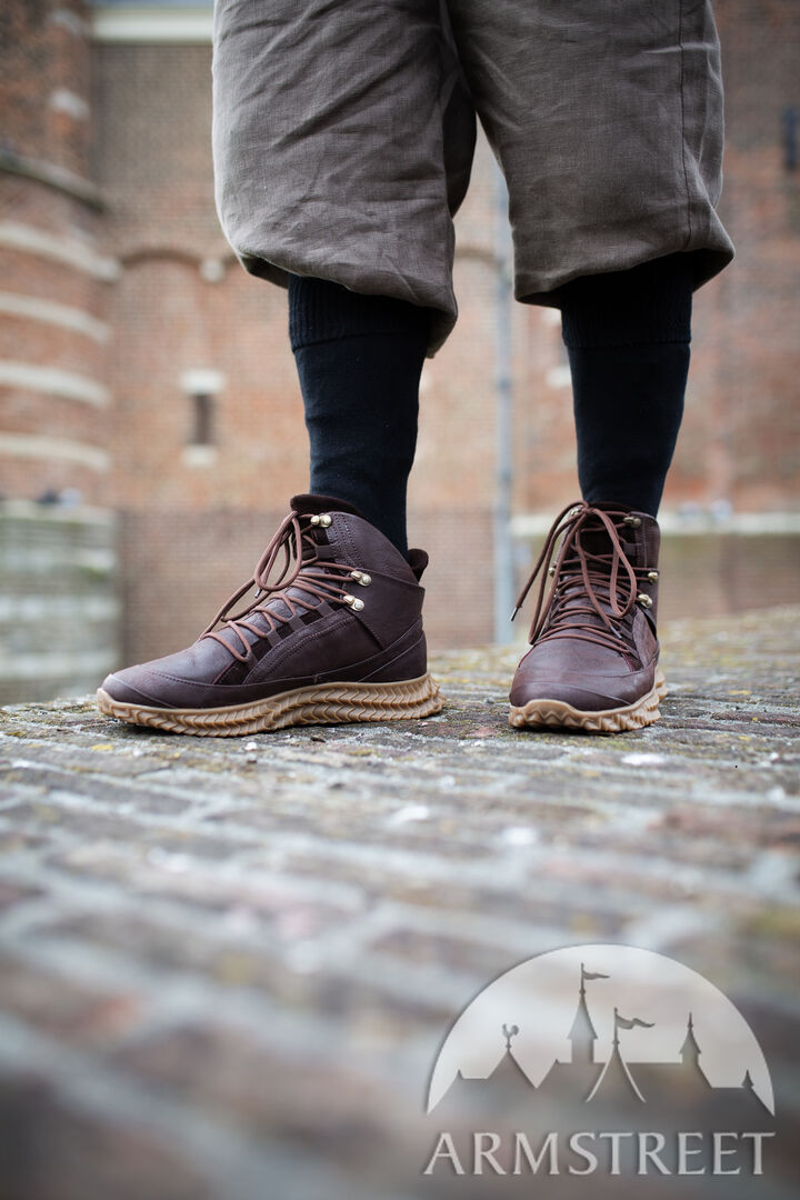 swordsmans-dragon-footwear-