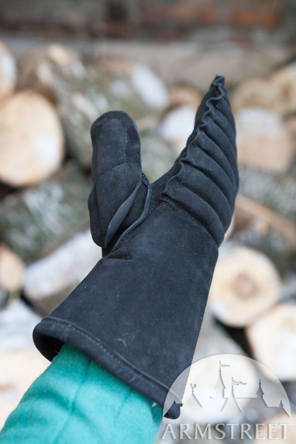 Padded Medieval Mittens Gloves by ArmStreet