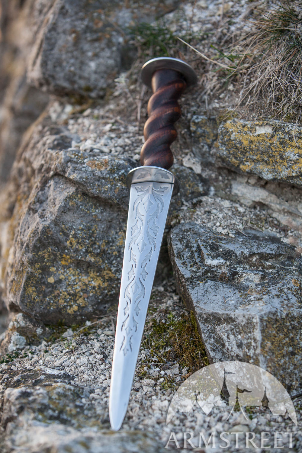 Medieval Dagger “Hound Of War”