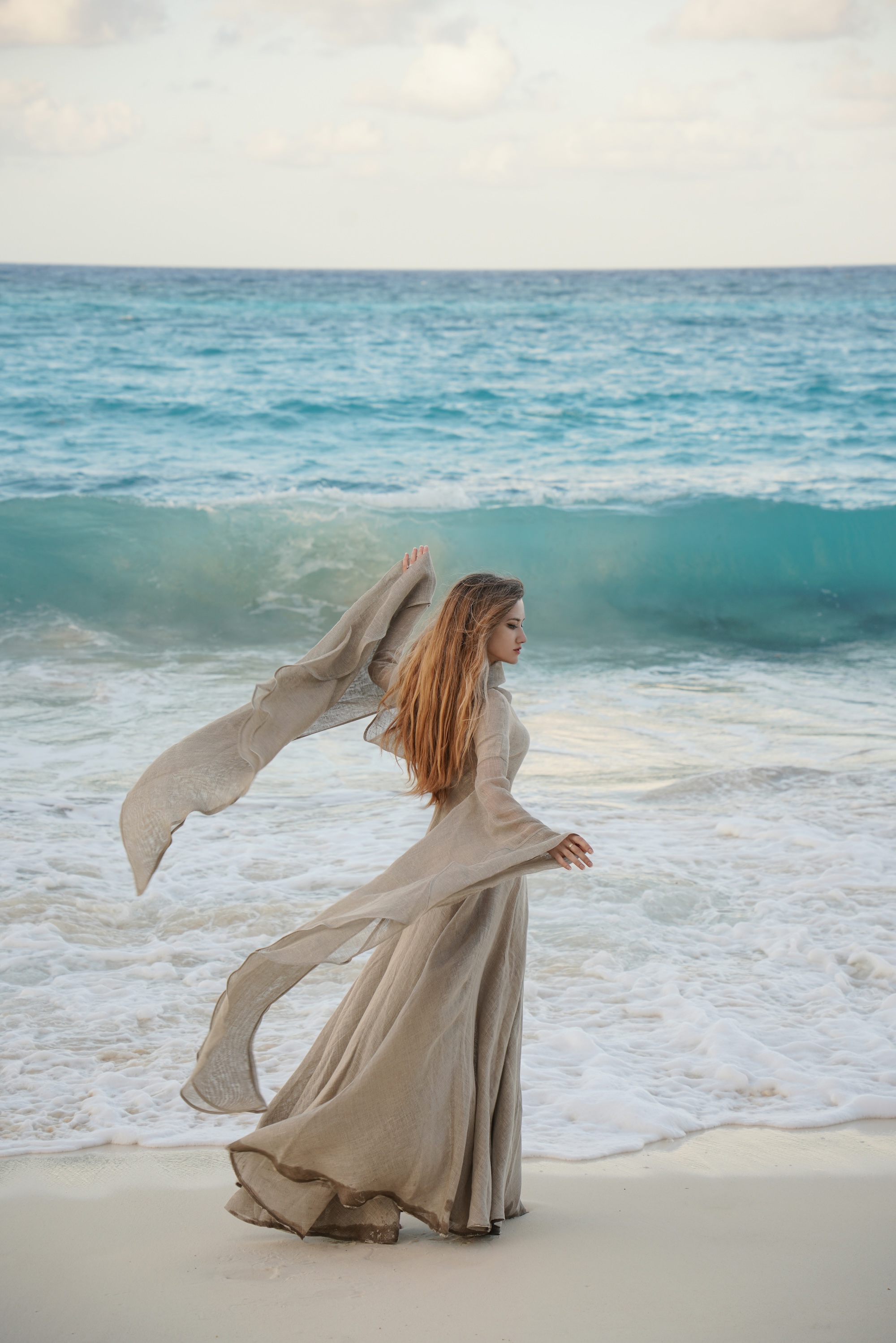 Ellie Ritch wearing Wanderer dress by ArmStreet