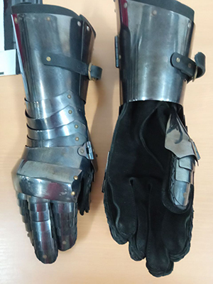 Sale Dark Star Finger Gauntlets