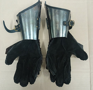 Sale Dark Star Finger Gauntlets