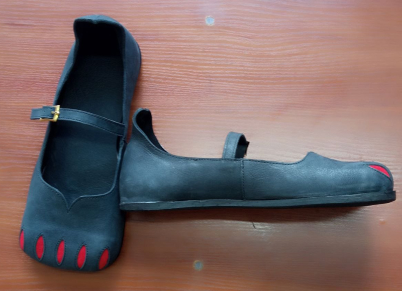 Sale Renaissance Shoes with square toes Sale Renaissance Shoes with square toes