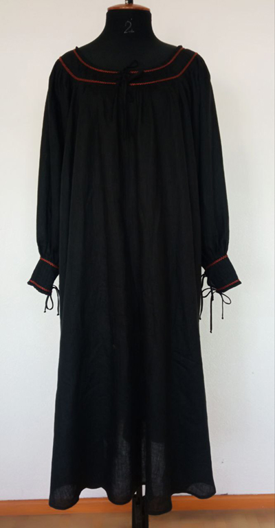 Sale &ldquo;German Rose&rdquo; Embroidered Chemise