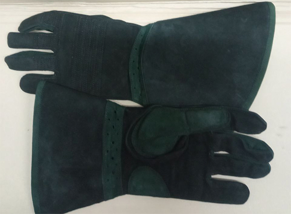 Sale Sport HEMA fencing gloves