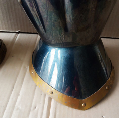 Sale“The Wayward Knight” Hourglass Finger Gauntlets Sale“The Wayward Knight” Hourglass Finger Gauntlets