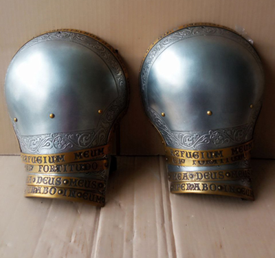 Sale  Medieval Pauldrons &ldquo;The King's Guard&rdquo;