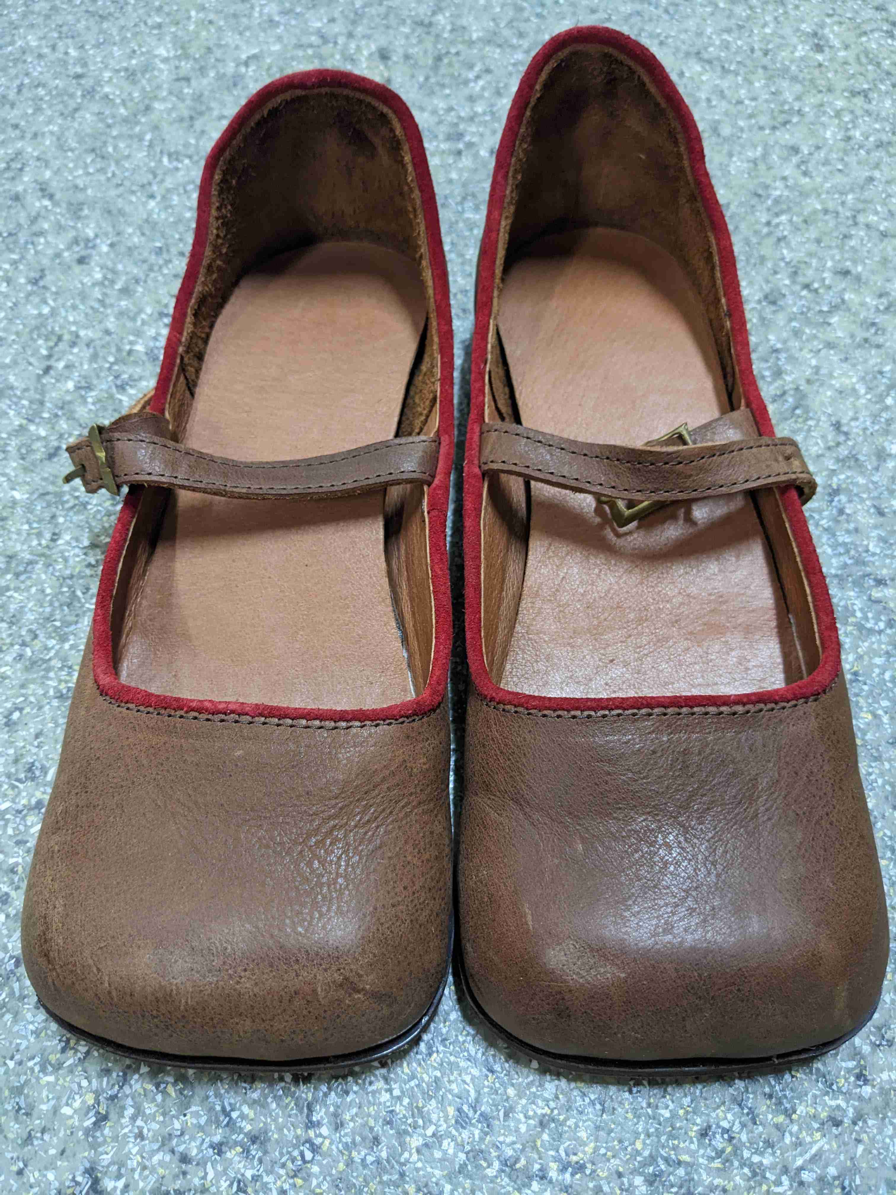 Sale German Rose Square Shoes with Bordering