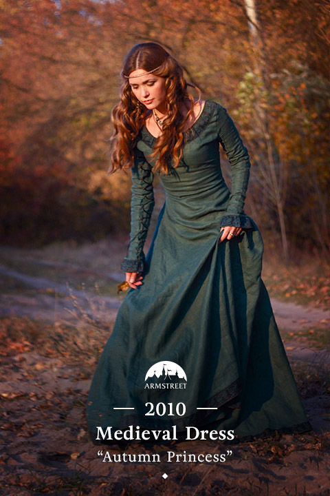 medieval dress “Autumn princess”
